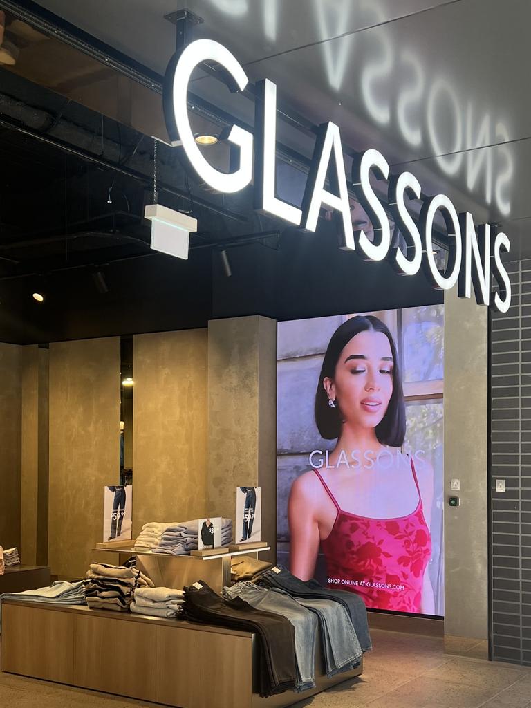 Fashion giant Glassons opens second SA store | The Courier Mail