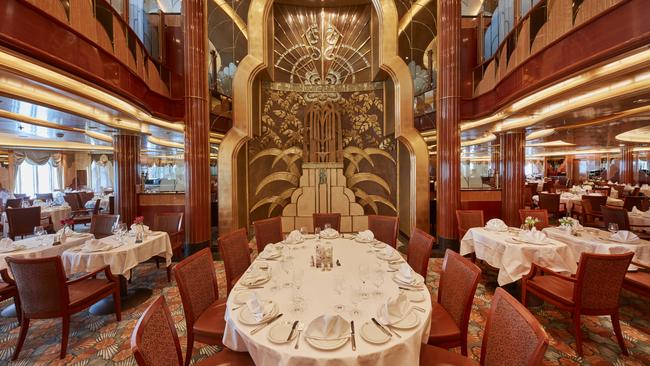 Britannia dinning room on Queen Elizabeth.