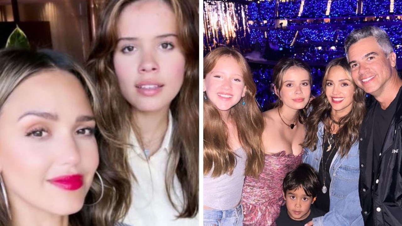 Jessica Alba reveals she and eldest daughter Honor go to therapy.