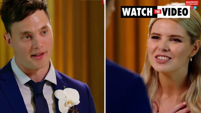 Olivia and Jackson meet at the altar (Married At First Sight)