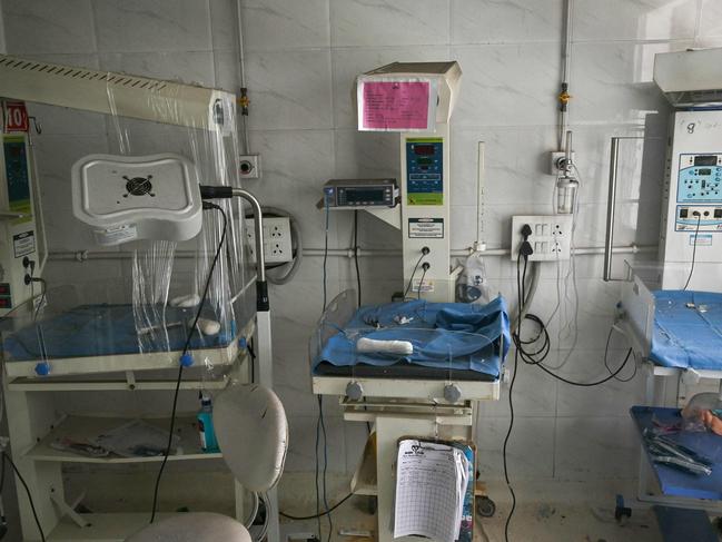 A medical ward of a children's hospital in pictured a day after a fire blazed through it in New Delhi on May 26, 2024. Six newborn babies have died after a fire tore through a children's hospital in the Indian capital, with people charging into the flames to rescue the infants, police said on May 26. (Photo by Arun SANKAR / AFP)