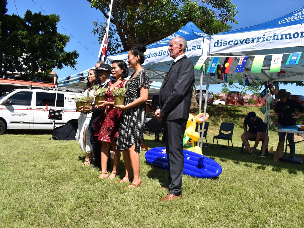 (L-R) Afrel Newman, John Libiran, Rowena Innes and Jinapat Munro receiving their citizenship. (Credit: Adam Daunt)