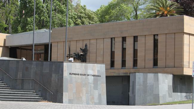 An 18-year-old is on trial in the Supreme Court in Hobart for allegedly raping and indecently assaulting a teenage girl last year.