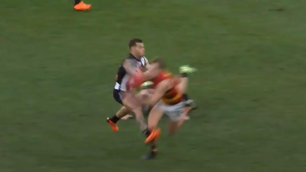 Jamie Elliot and Dawson collide in the final seconds. Picture: Fox Footy