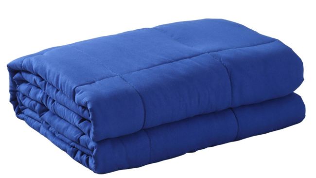 DreamZ 3 layer Weighted Blanket 5kg. Image: Temple & Webster