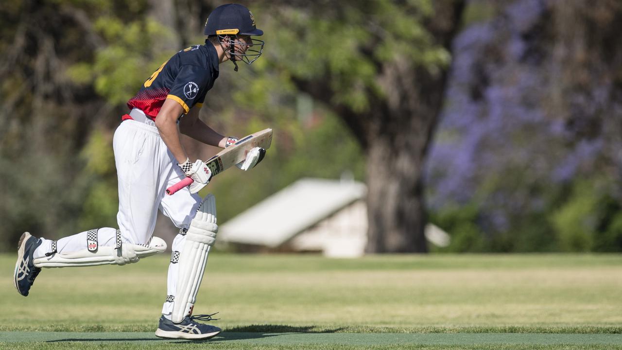 Hugo Cavanagh bats for Metropolitan-Easts. Picture: Kevin Farmer