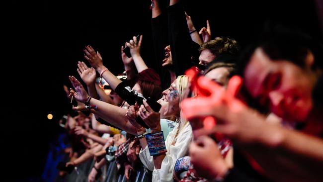 The crowd is seen cheering at Grooving the Moo in Adelaide, Friday, April 27, 2018.  Picture: AAP 