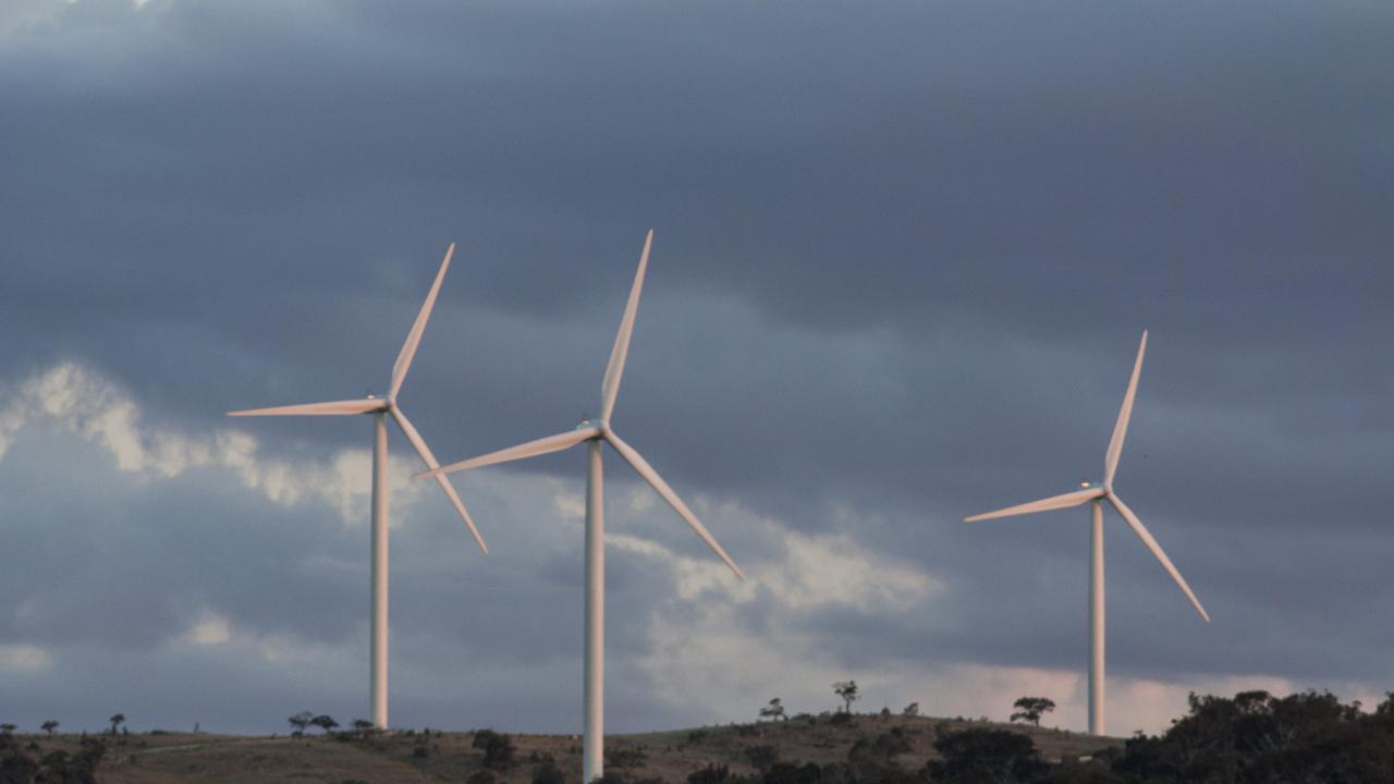 The government has set the goal for Australia to generate more than 82 per cent of its electricity from renewable sources by 2030. Picture: Martin Ollman/NCA NewsWire.