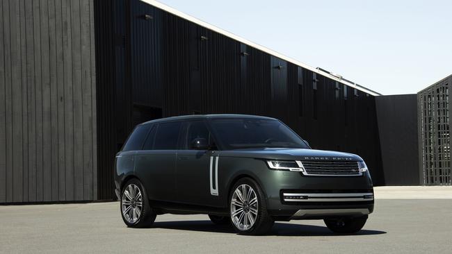 A lot of car: the Range Rover Autobiography LWB P530