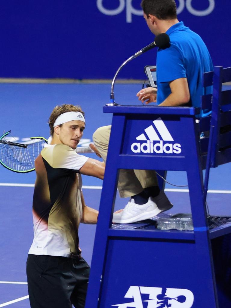 Alexander Zverev smashes the umpire's chair with his racket during the recent Mexico Open.