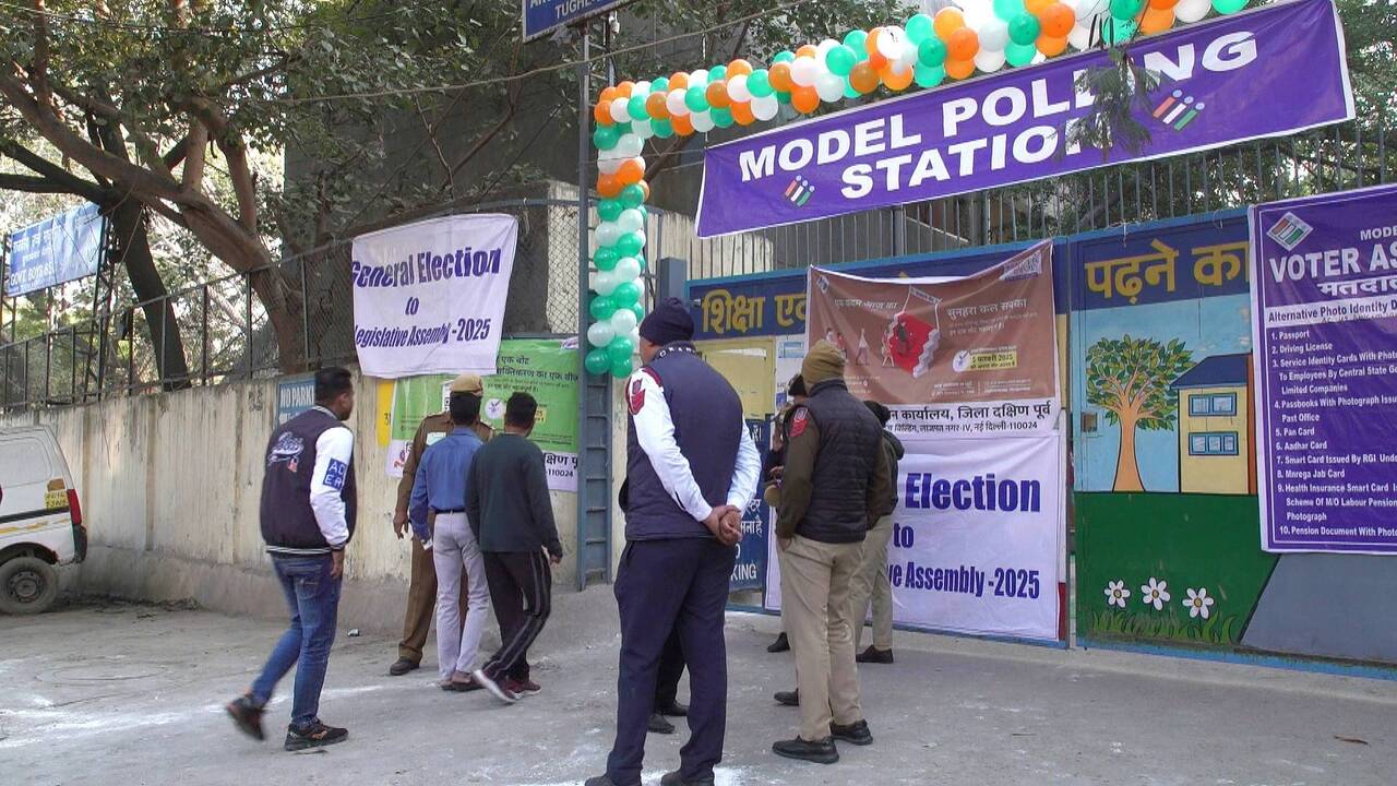 Delhi election 2025 India’s capital votes as BJP bids to dislodge