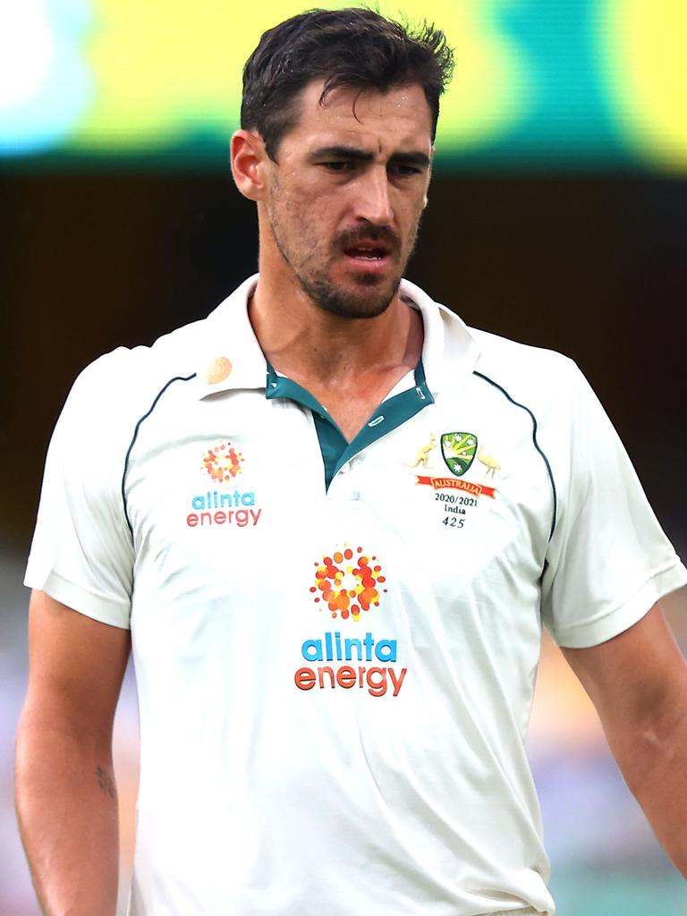 Mitchell Starc bowls slightly quicker than Agar.