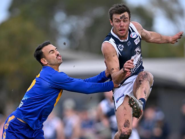 WRFL: Deer Park’s William Krithararis can’t stop Jack Dorgan from Hoppers Crossing. Picture: Andy Brownbill