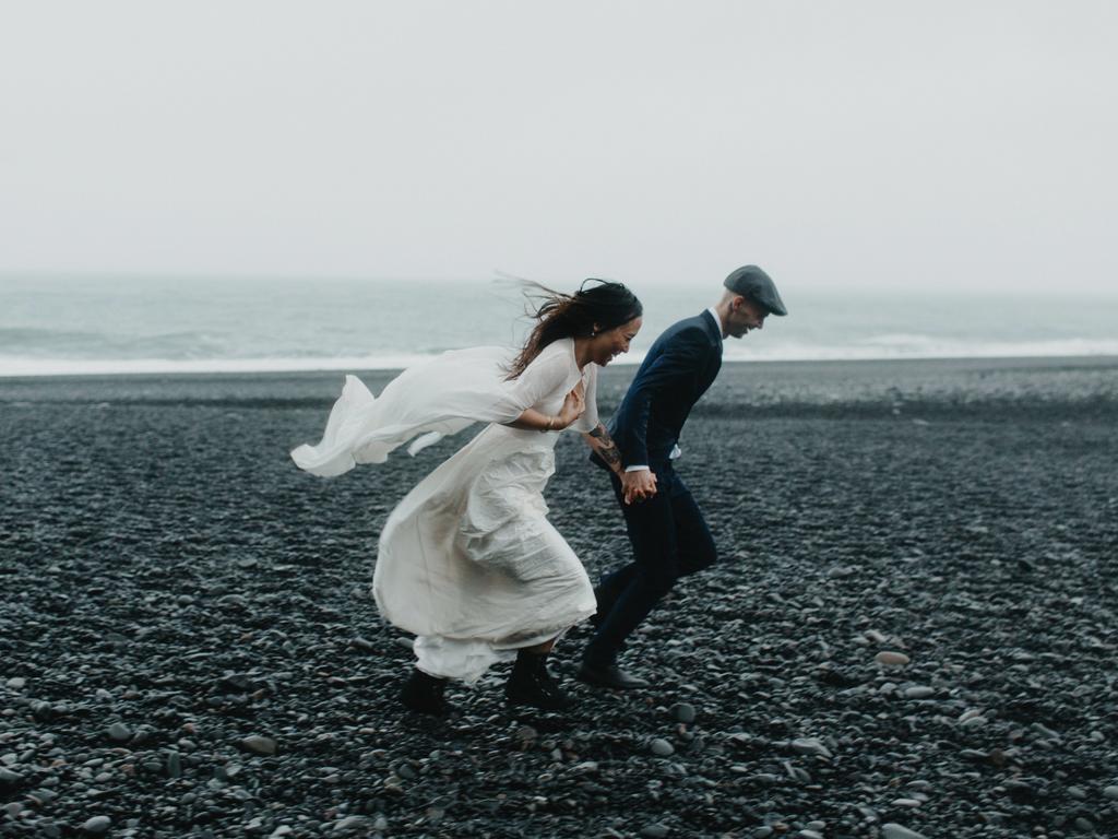 The Top 50 Wedding Photos of 2016 Curated by Junebug Weddings. Nearly 9,000 photos were submitted by photographers from 50 different countries to produce this year’s stunning collection of 50 images. Sara Byrne - Sara K Byrne Photography