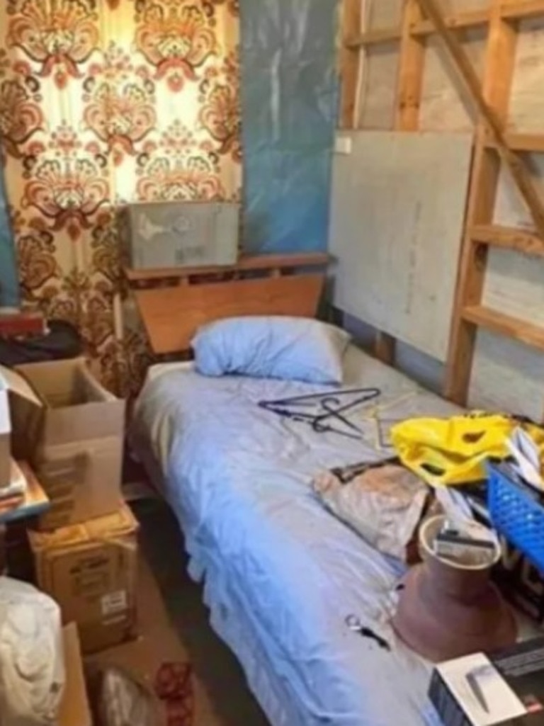 A room available to rent in Frankston where no phones with 5G are allowed. Picture: Facebook