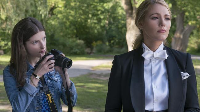 L-R: Anna Kendrick as Stephanie and Blake Lively as Emily in a scene from film A Simple Favour