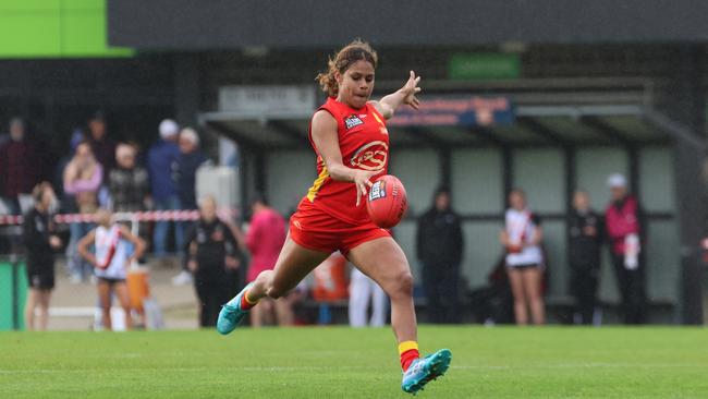 Pictured: Heidi Talbot. Former Norths Cairns Tiger Heidi Talbot playing for the Suns Academy. 2024. Photo: RookieMeCentral.