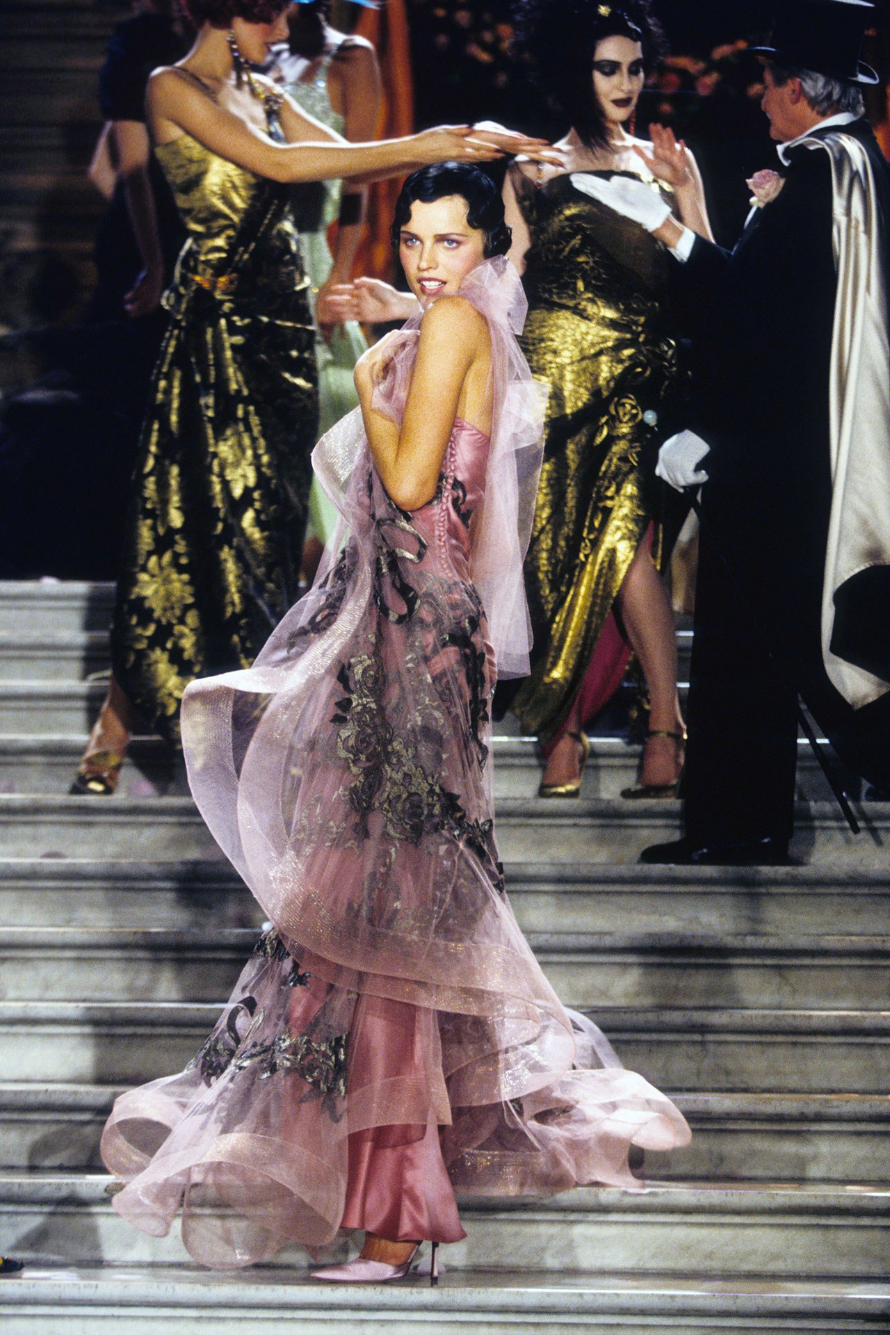 Christian Dior by John Galliano Fashion show details  Runway fashion  couture, Runway fashion, 90s runway fashion