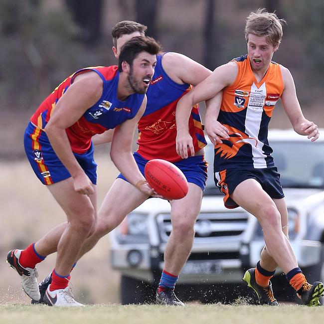 Action from a 2018 clash between Maiden Gully-YCW and Marong. Picture: Yuri Kouzmin