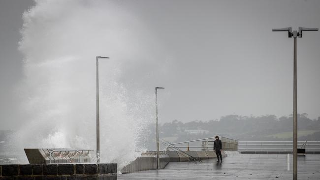 The warm weather comes less than a week after the state endured strong winds and rain. Picture: Jake Nowakowski