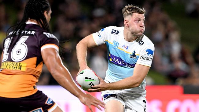 Jaron Purcell of the Titans looks to pass during the NRL Trial Match between the Brisbane Broncos and Gold Coast Titans at Sunshine Coast Stadium on February 12, 2023 in Sunshine Coast, Australia. (Photo by Bradley Kanaris/Getty Images)