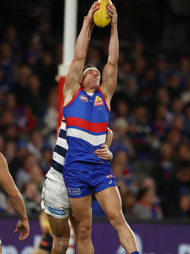 Dogs fans did not see enough of this against Geelong, connection between the midfield and the forward line. Picture: Michael Klein