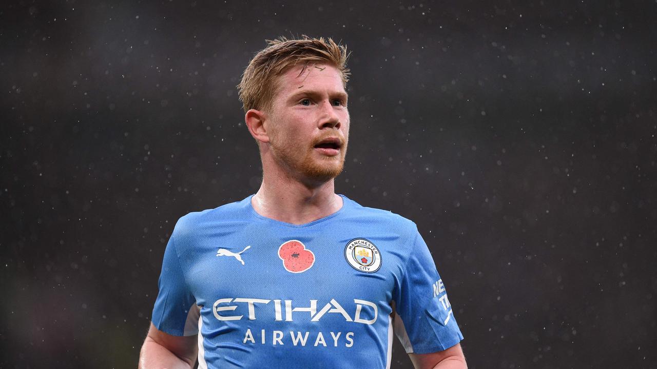 Manchester City's Belgian midfielder Kevin De Bruyne has contracted Covid-19.