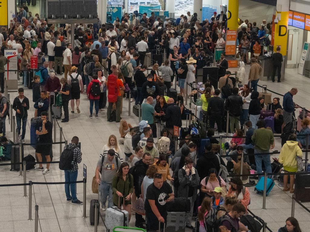 200,000 travellers were told their first available flights home could be at the end of next week, with huge queues at Gatwick Airport. Picture: Carl Court/Getty Images