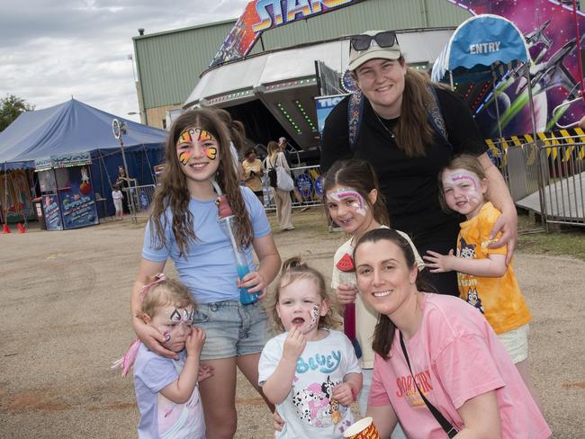 Lucy, Esme, Violet and Caitlin Porter, Madison and Miller McMahon &amp; Kelly Hawthorn at the 2024 Swan Hill Show Picture: Noel Fisher.