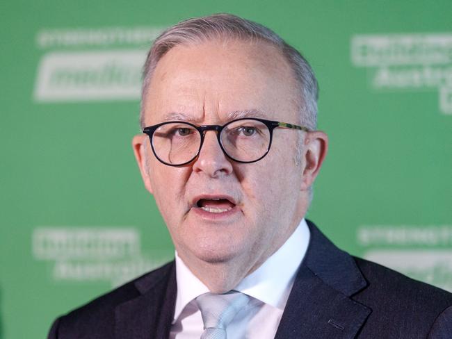 MELBOURNE, AUSTRALIA - NewsWire Photos - February 24, 2025:  Prime Minister, Anthony Albanese speaking at a press conference with Health Minister Mark Buttler at the Burwood Health Care centre. Picture: NewsWire / David Geraghty