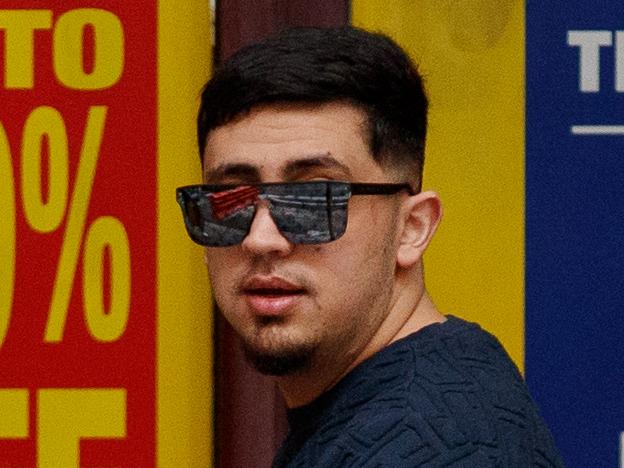 SYDNEY, AUSTRALIA - NewsWire Photos JULY 31, 2024: Hadi Skaf arrives at the Downing Centre District court on Wednesday. Brother of notorious gang rapists is alleged to have placed a tracking device on a man's car. Picture: NewsWire / Nikki Short