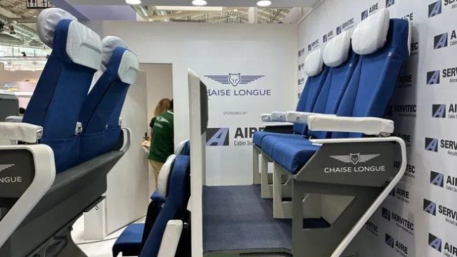 Gasflighting': Smelly problem with new plane seats