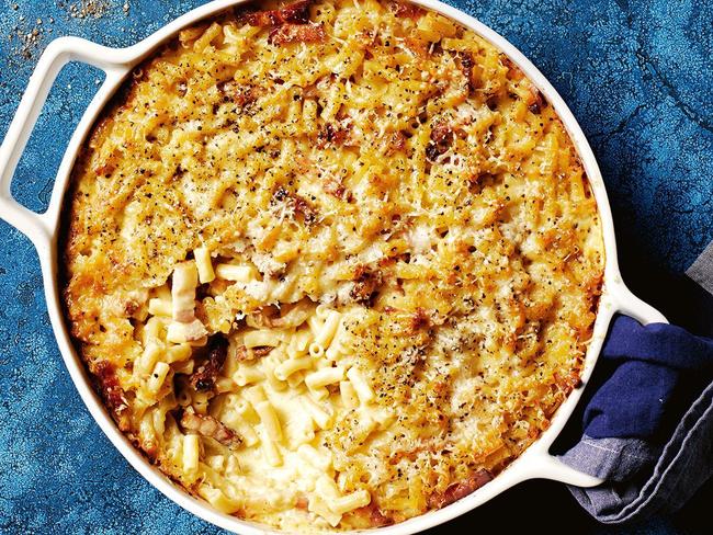 Cheesy macaroni bake.