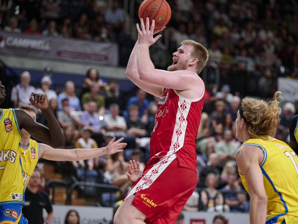 Harry Froling in action for the Bullets. Picture: Brett Hemmings/Getty Images.