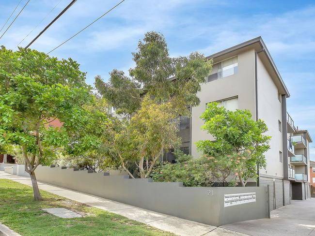 Cullen’s Maroubra investment apartment on Hereward Street is on the market.