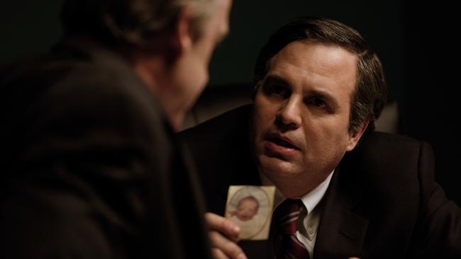 Mark Ruffalo as Robert Bilott in Dark Waters.