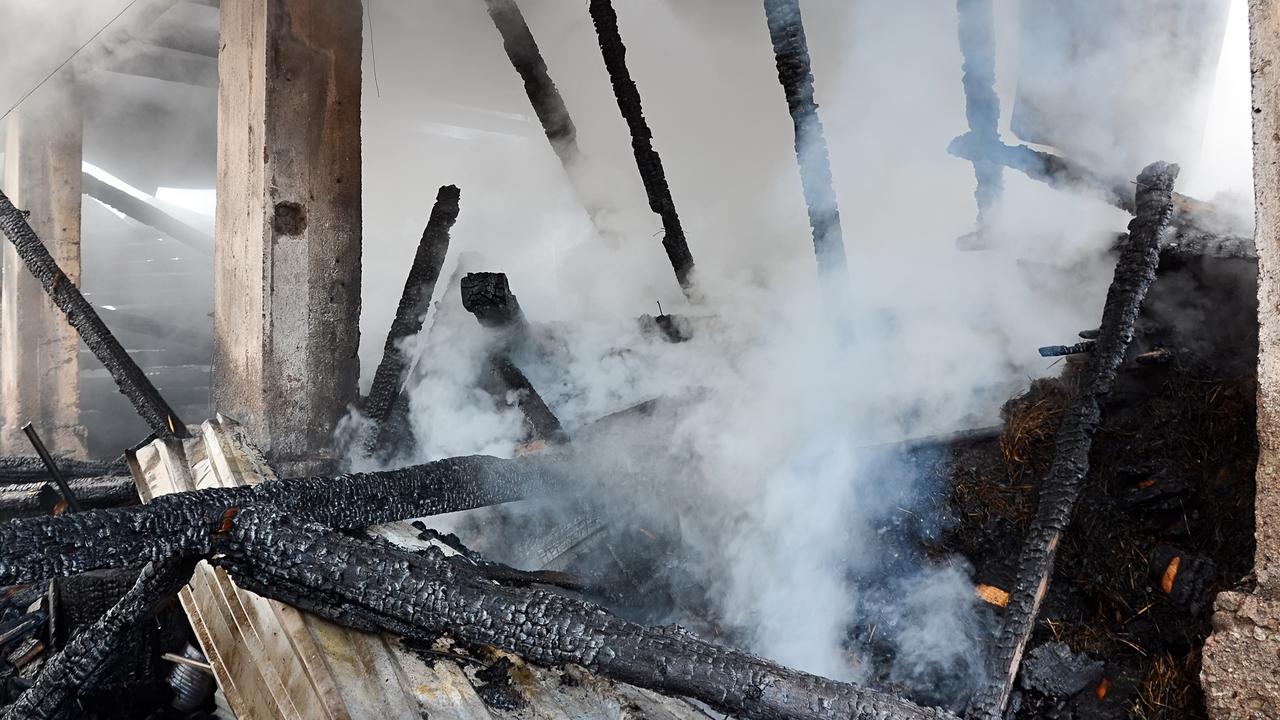 Man taken to hospital after Benalla house fire