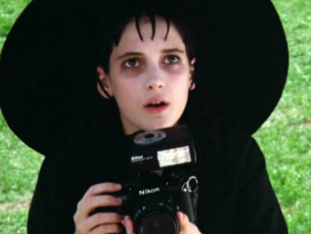 Winona Ryder starred in Beetlejuice.