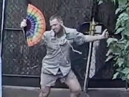 Mebourne Zoo zookeeper dance video goes viral.