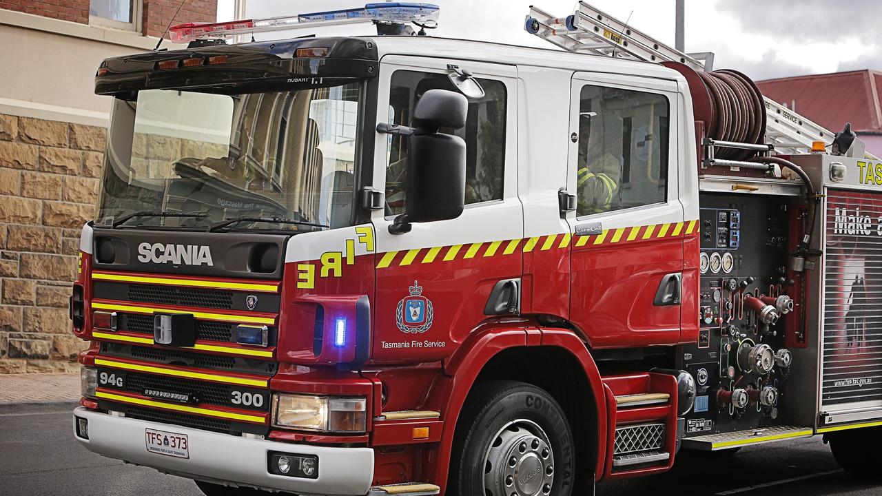 Tasmania Fire Service crews attend blazes at Myrtle Bank and Geeveston ...