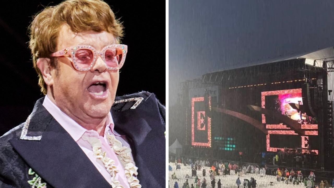 Elton John was forced to pull the pin on his Auckland concert due to wild weather.