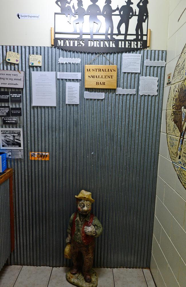 Australia's smallest bar at the Oasis Roadhouse.