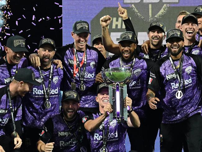 HOBART, AUSTRALIA - JANUARY 27: Hurricanes celebrate winning the BBL The Final match between Hobart Hurricanes and Sydney Thunder at Ninja Stadium on January 27, 2025 in Hobart, Australia. (Photo by Steve Bell/Getty Images)