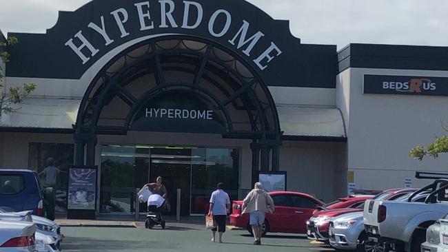 Women’s fashion chain Mosaic Brand is closing some of its stores including Katies, Noni B and Rockmans at the Hyperdome next week.