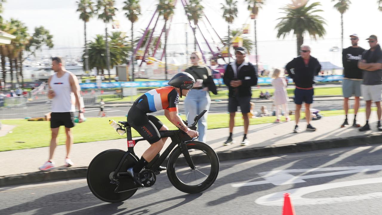 70+ Photos: IRONMAN 70.3 Geelong Titles