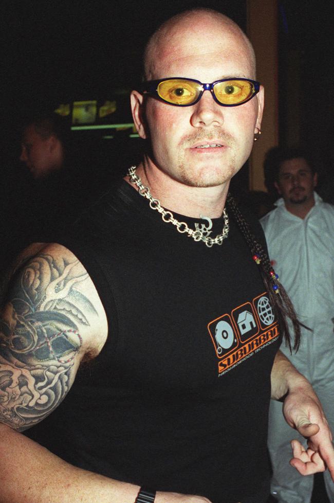 SOCIALS NQ /DOORS /Nightclub /Mackay. Will Heather – 30 Apr 2000