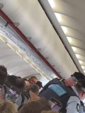 Woman escorted off Jetstar flight on the Gold Coast