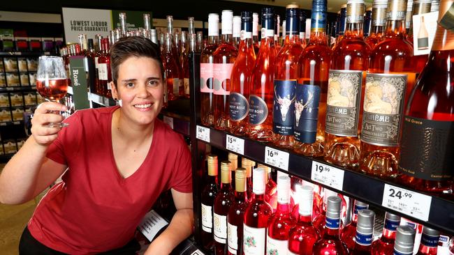 <s1>Jaclyn Peacock samples a glass of ros<span id="U623159298121ueH" style="font-family:'Guardian Sans Semibold';font-weight:semi-bold;font-style:normal;">é </span>at Dan Murphy’s Golden Grove store.</s1>                        <s1> Picture: Simon Cross</s1>