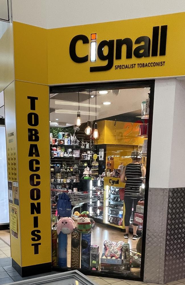 Revealed Locations of vape stores tobacconists near SEQ high