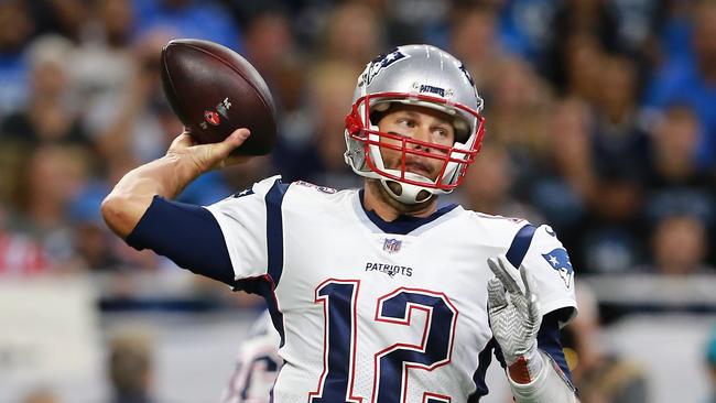 DETROIT, MI - SEPTEMBER 23: Quarterback Tom Brady #12 of the New England Patriots looks down field against the Detroit Lions during the first quarter at Ford Field on September 23, 2018 in Detroit, Michigan.   Rey Del Rio/Getty Images/AFP == FOR NEWSPAPERS, INTERNET, TELCOS & TELEVISION USE ONLY ==